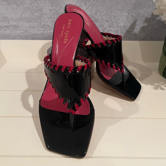 Kate Spade RARE Black and Red Whipstitch Architectural Sandals Sz 6 - Picture 6 of 15